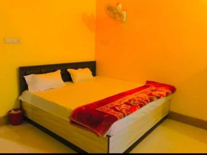 Oyo 81347 Amantran Hotel And Restaurant Kanpur Exterior photo